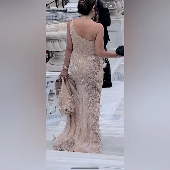 Elegant Wedding guest dress, maxi dress, costume made in Dubai.Fabric from Italy - Picture 4 of 4